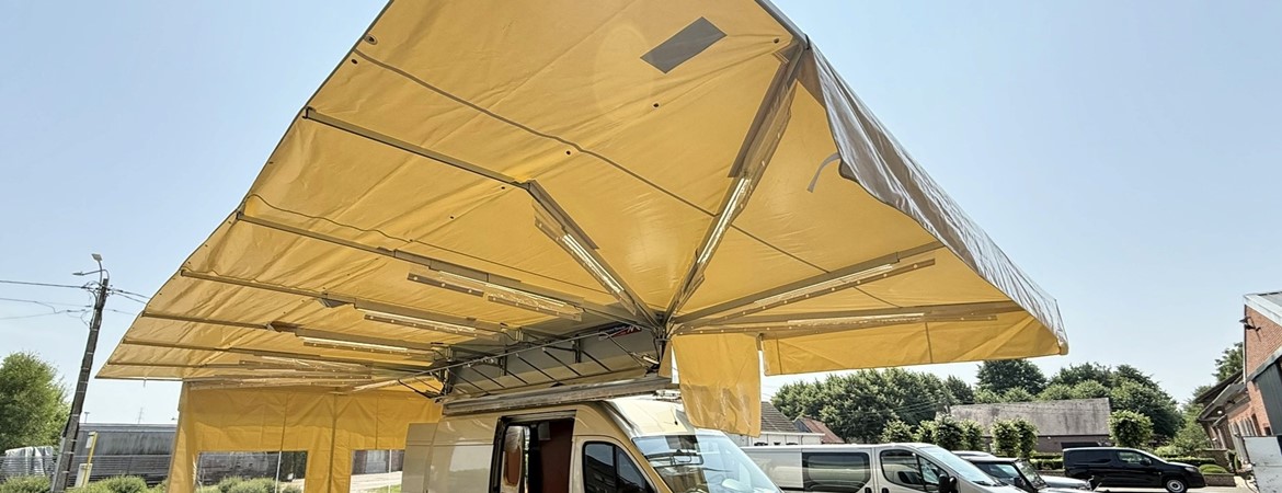 LEDERWAREN RONNY EN NADIA